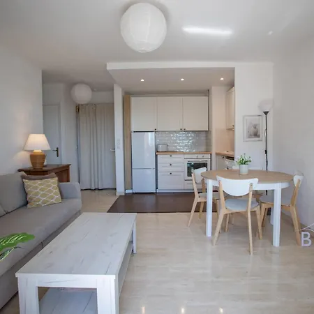 Bright Pied-a-terre Wilsonantibes Lejlighed
