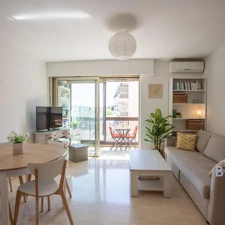 Bright Pied-a-terre Wilsonantibes *