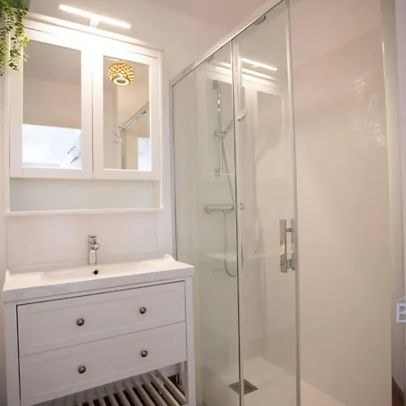 Bright Pied-a-terre Wilsonantibes