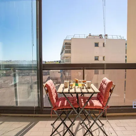 Bright Pied-a-terre Wilsonantibes